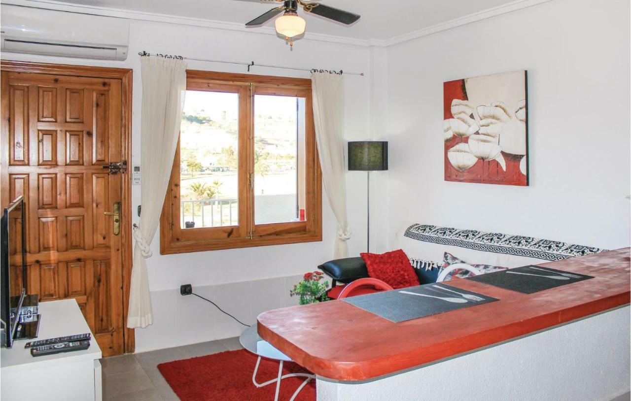 1 Bedroom Gorgeous Apartment In רוחאלס מראה חיצוני תמונה